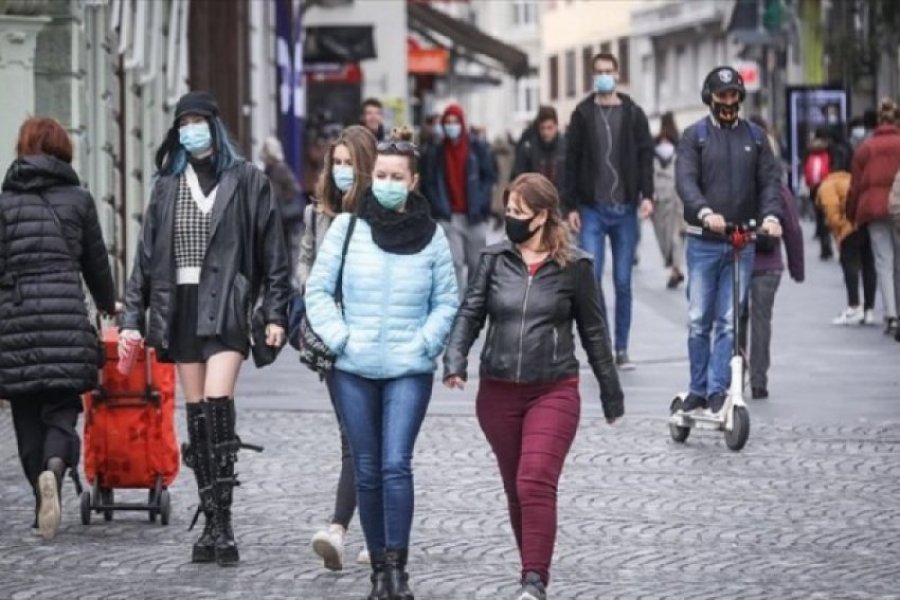 Situata me COVID në Slloveni kritike, spitalet vazhdojnë të mbushen