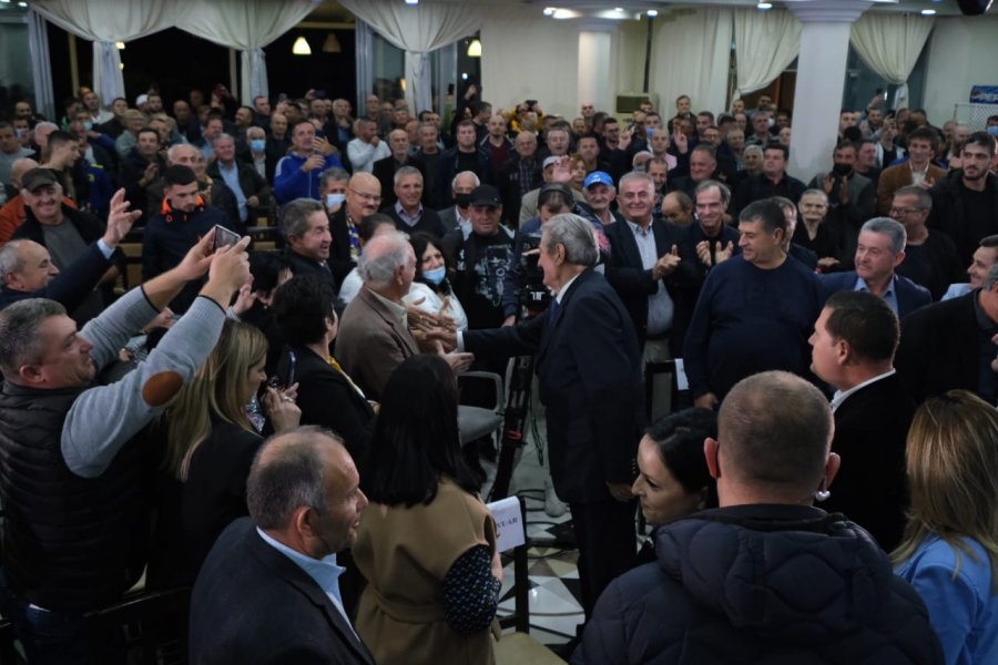 VIDEO/ Berisha: Familja nuk preket, Rama dhe pengu i tij të tërheqin ligjin ateist nga Kuvendi