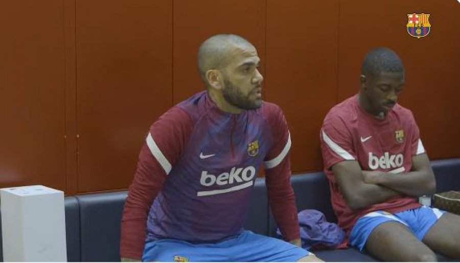 VIDEO/ U rikthye pas 5 vitesh te Barça, Alves fjalim emocionues para shokëve të skuadrës