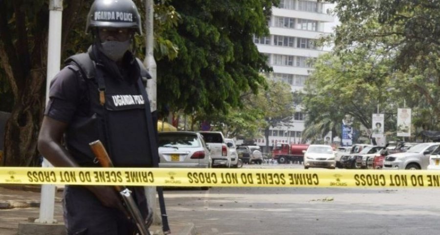 Ugandë/ Kleriku qëllohet për vdekje pas sulmeve me bomba