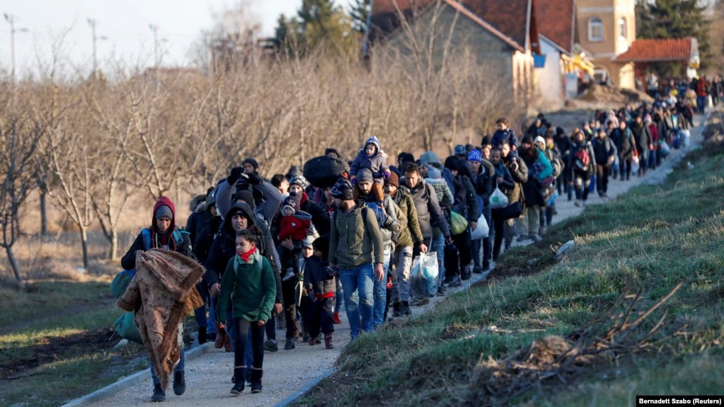 Kosova, ku hyjnë e dain refugjatë: një vizitë në në fshatin Magure 