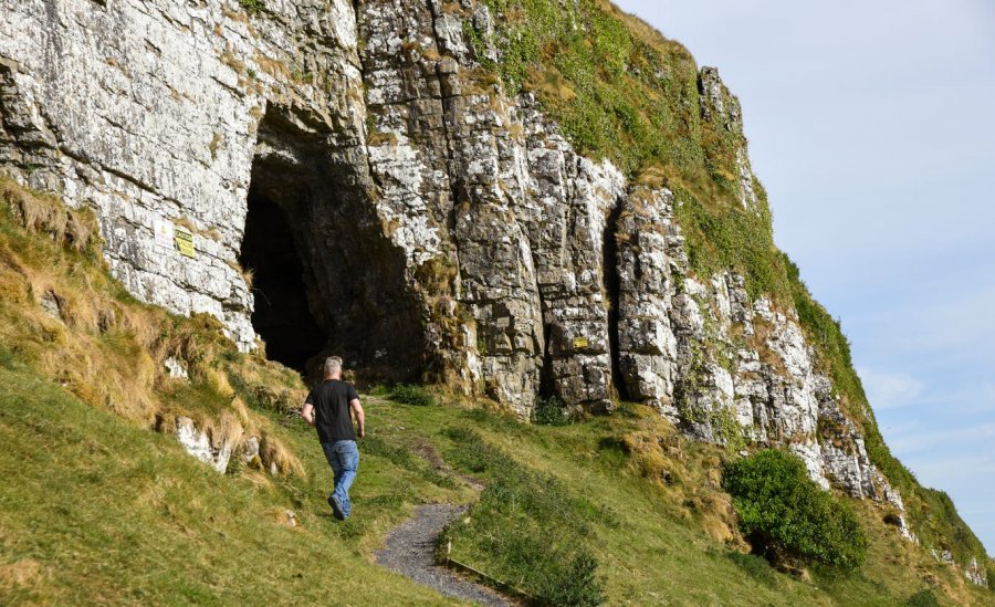 Brenda ‘shpellave të ferrit’në Irlandë ku lindi Halloween