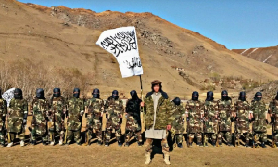 Raportimet/ Talibanët po armatosin militantët në kufi me Taxhikistanin