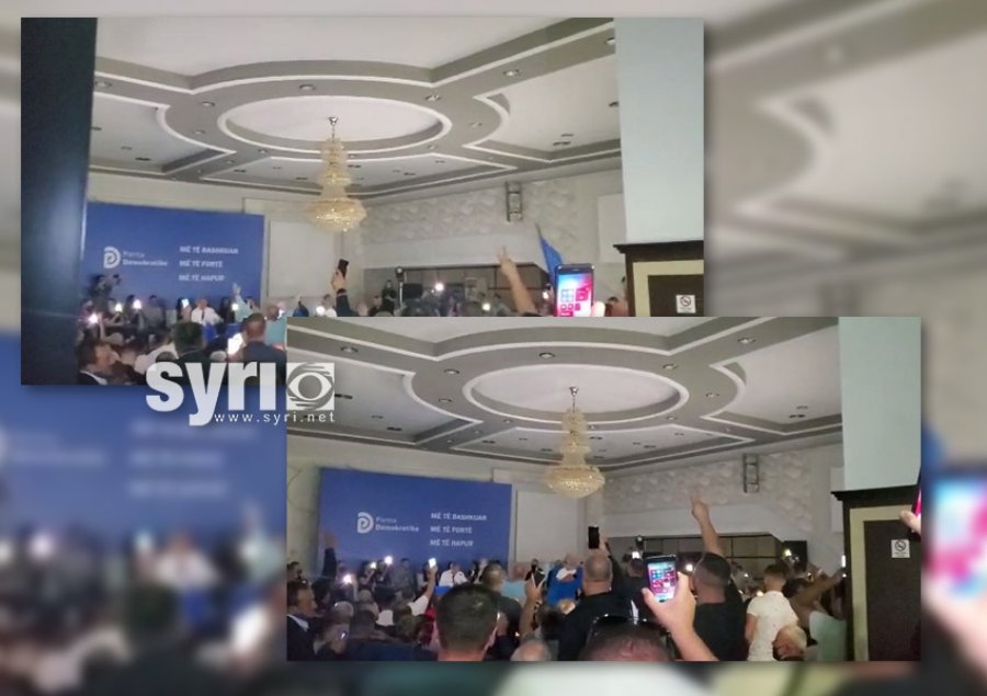 VIDEO/ Ndërpritet energjia te 'Foltorja' e Berishës, salla shpërthen 'Rama ik'