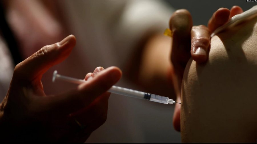 Pfizer kërkon autorizim urgjent të vaksinës për moshat 5-11 vjeç