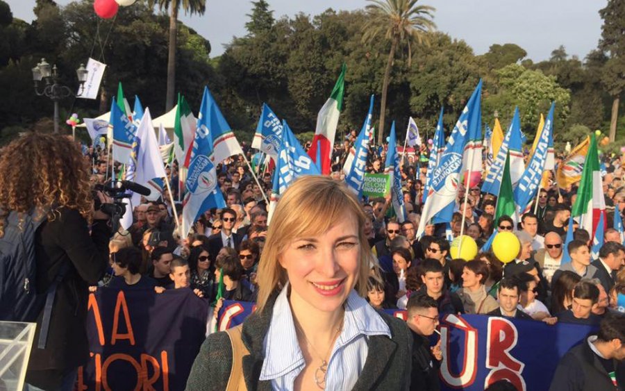 Rachele Musolini: Mbesa e diktatorit fashist fiton shumicën e votave në zgjedhjet komunale të Romës