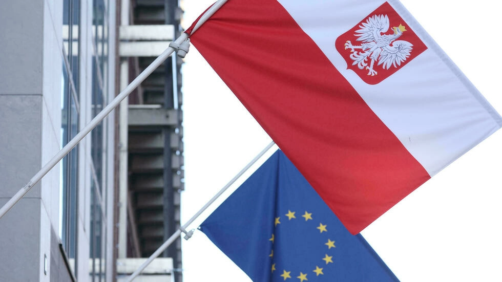 Polonia kërcënohet me përjashtim nga BE, qeveria nxiton të mbrohet pasi 'luajti me zjarrin'