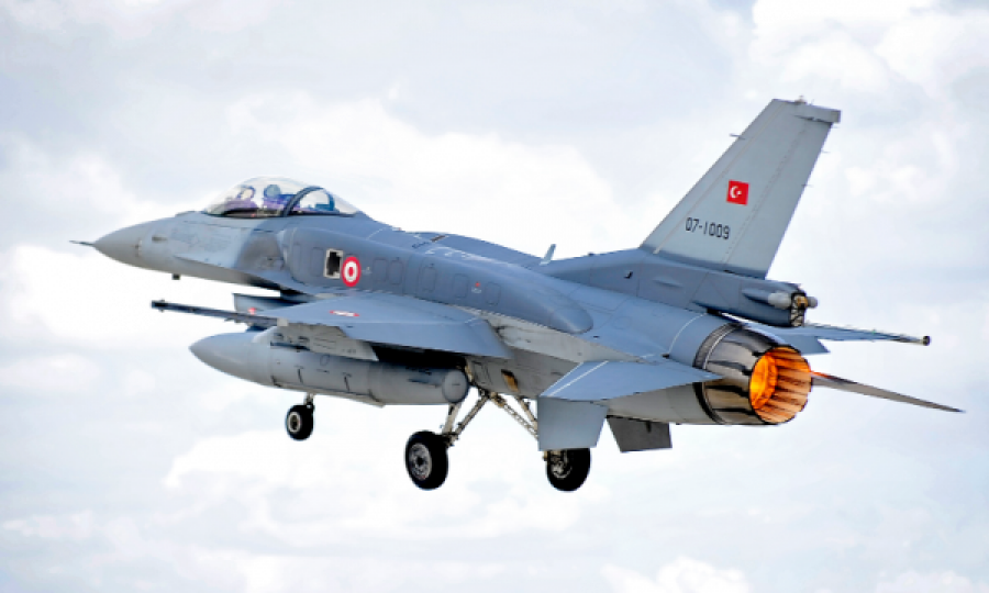 Reuters: Turqia kërkesë ShBA-së për blerjen e 40 avionëve luftarakë ‘F-16’
