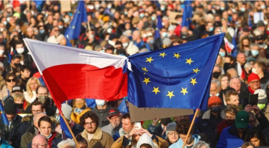 U tha se mund të dilte nga BE, ‘shpërthejnë’ protestat masive në Poloni