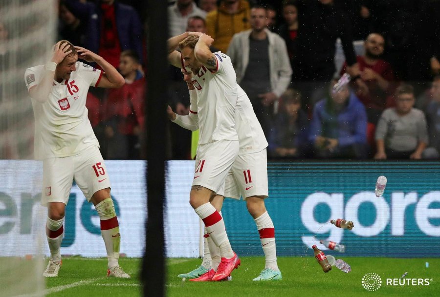 Incidentet gjatë ndeshjes me Poloninë/ Ja çfarë dënimi rrezikon Shqipëria 