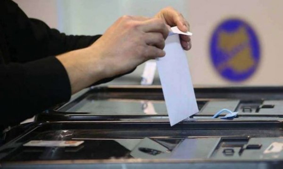 Mbyllet procesi i votimit në Kosovë, pjesëmarrja 43 përqind