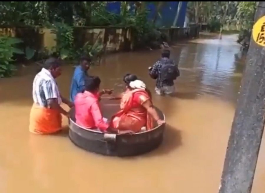 VIDEO/ Çifti Indian hyn në tenxhere ditën e dasmës për t’i shpëtuar përmbytjes