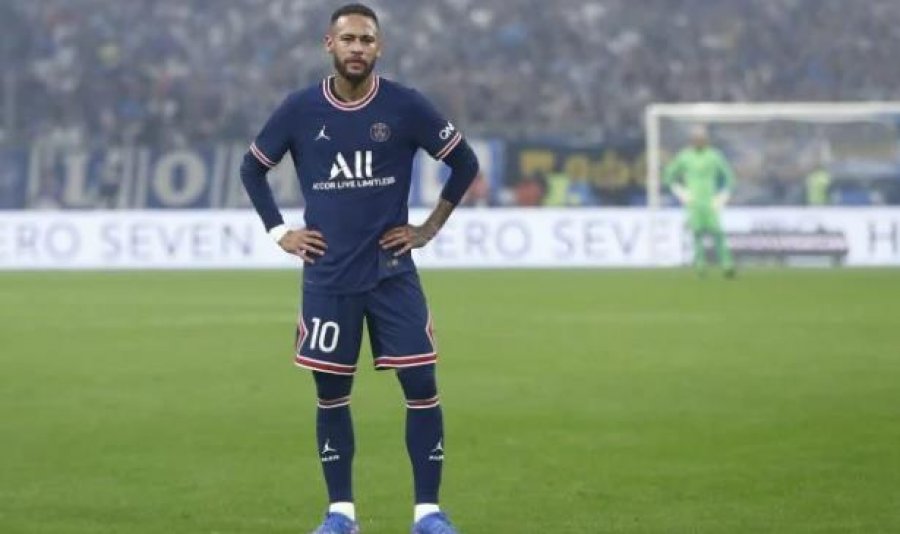 Neymar reagon dhe u përgjigjet kritikëve