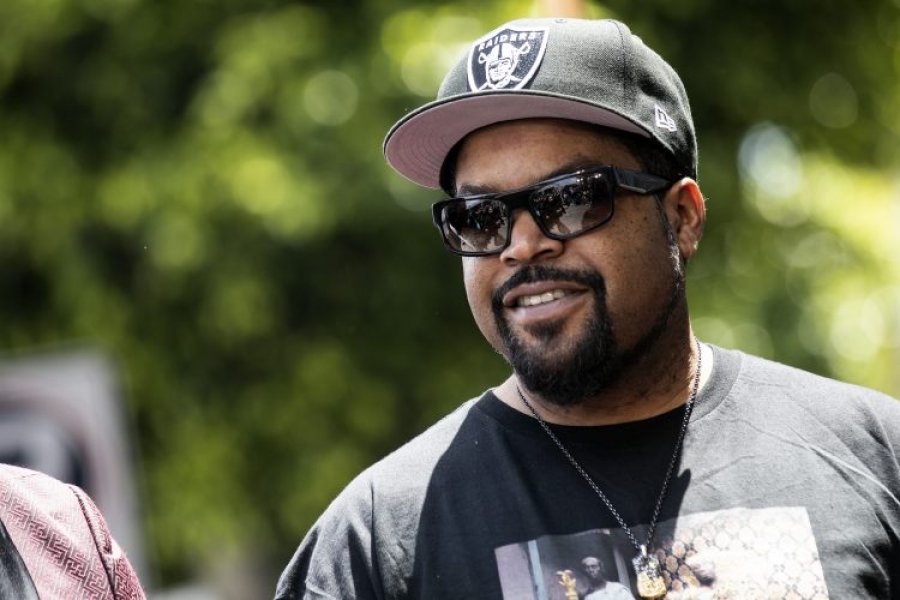 Reperi Ice Cube humbi nëntë milionë dollarë sepse nuk pranoi të bënte vaksinën