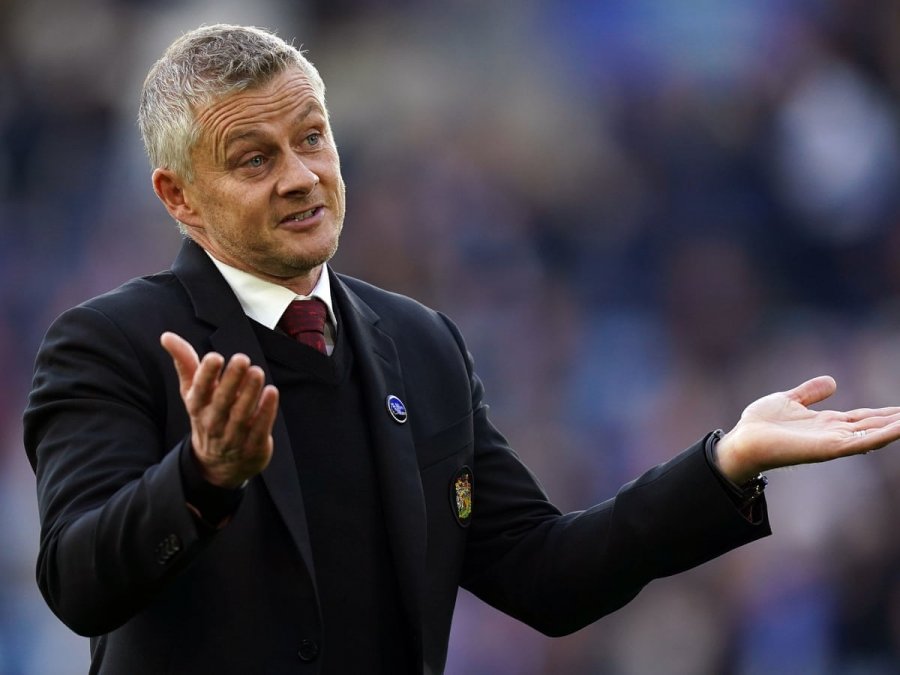 I ndërpreu intervistën, Solskjaer replikon me tifozin