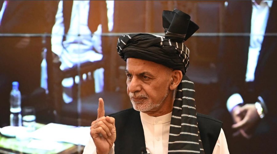 Ghani flet sërish, thotë se iku nga talibanët ‘për ta shpëtuar Kabulin’