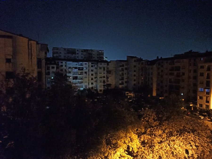 FOTO/ Gjysma e Tiranës pa energji elektrike