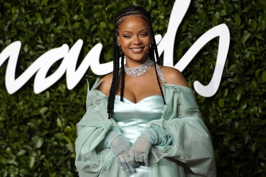 Rihanna flet për albumin e ri: As nuk mund ta merrni me mend se si do të tingëllojë