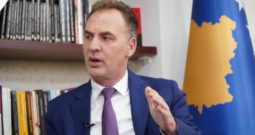 Limaj: Kosova ka një qeveri arrogante dhe një opozitë parlamentare të përgjumur e servile