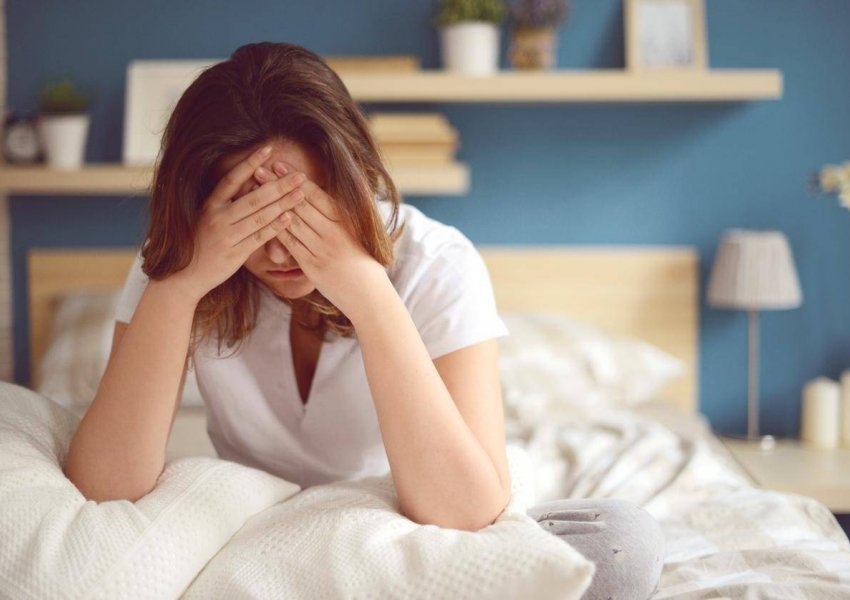 Pse femrat janë më të prirura se meshkujt për të vuajtur nga migrena? 