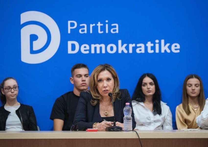 Evi Kokalari largohet nga politika/ ‘Puna ime në Shqipëri mbaron këtu’