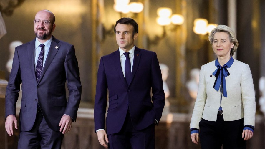 Rizgjidhet President / Krerët e Europës përgëzojnë Macron për fitoren