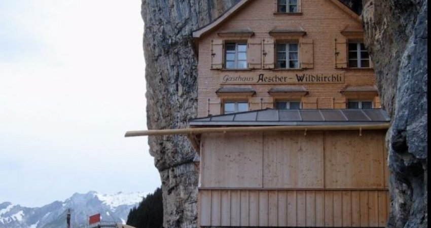 Vdesin nënë e bijë në Zvicër, ranë nga shkëmbi në vendin ku para dy jave vdiqën dy persona