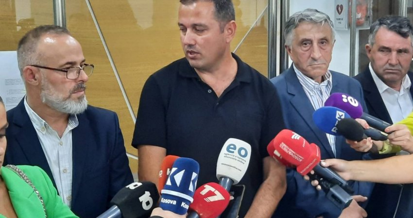 Edhe punëtorët e administratës komunale të Prishtinës në grevë, kërkojnë hartimin e Ligjit të Pagave