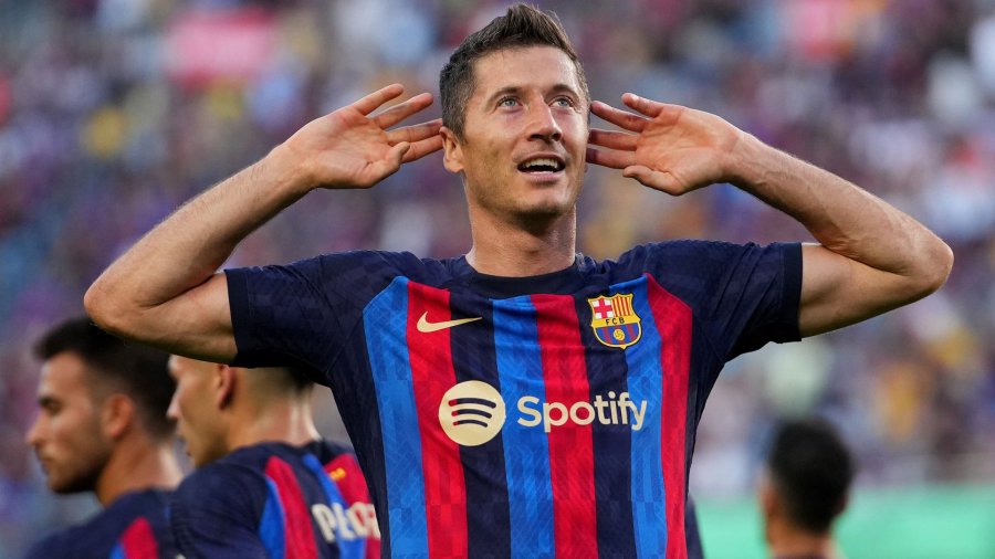 Dhuroi spektakël me dy gola, Xavi i thur elozhe Levandovskit: Bekim që e kemi te Barcelona!