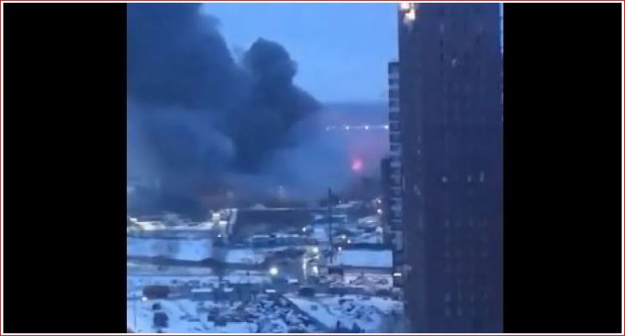 Panik në Moskë, zjarr i madh në një qendër tregtare