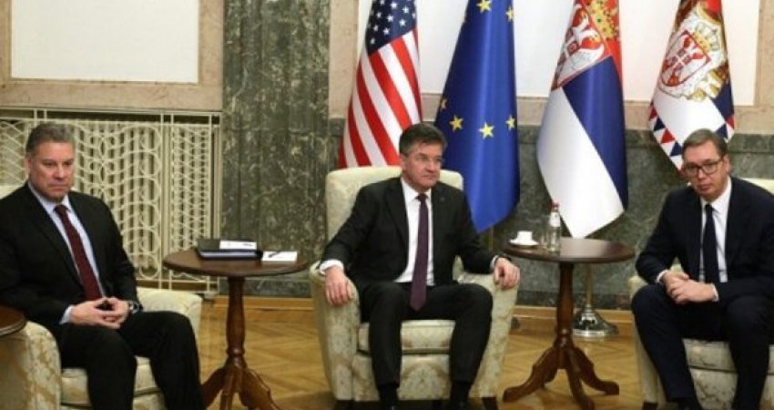 Pas vizitës në Kosovë, Escobar e Lajçak u takua edhe me Vuçiqin