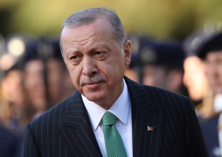 Erdogan i vuri kusht për anëtarësimin në NATO, Suedia refuzon ekstradimin e gazetarit