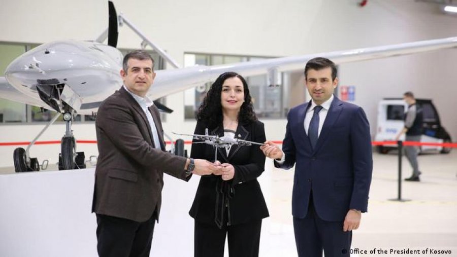 Kosova e interesuar për të blerë dronët turq 'Bayraktar'