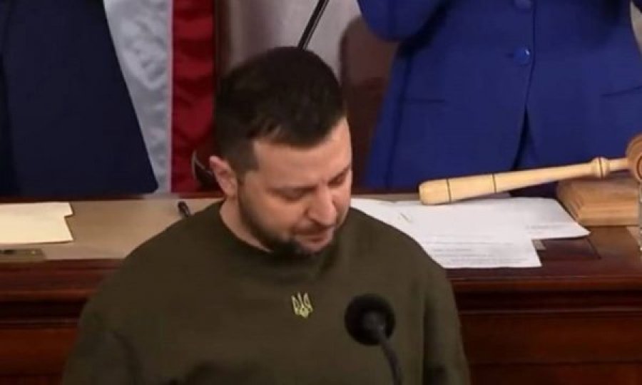 VIDEO/ Dikush në Kongresin Amerikan bërtet ‘Lavdi Ukrainës’, Zelensky mezi i mban lotët