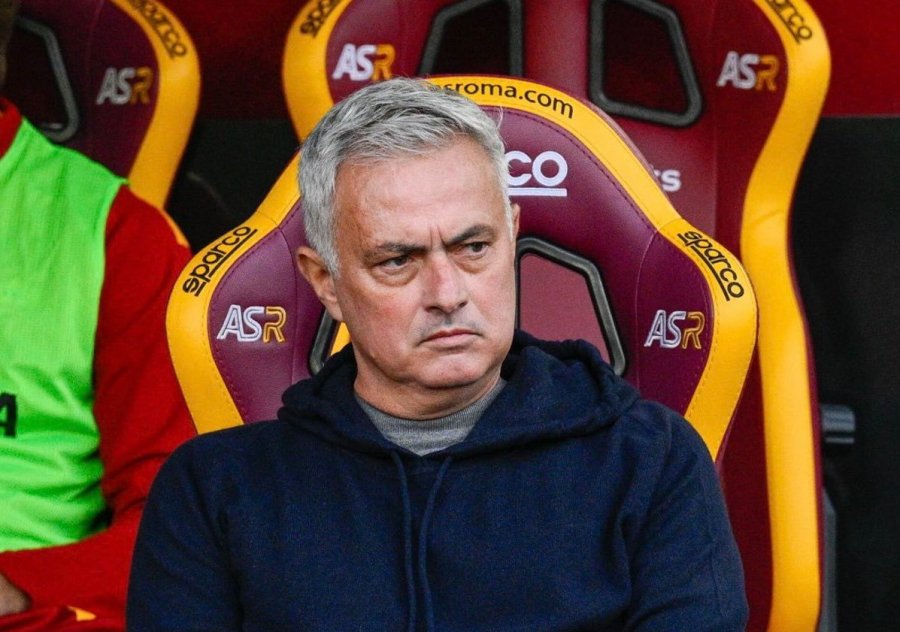 Mourinho nuk e ka në plan ta pranojë postin e trajnerit të Portugalisë