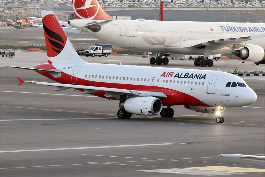Vdekja e stjuardesës në avionin e kompanisë shqiptare, reagon ‘Air Albania’: Si ndodhi ngjarja