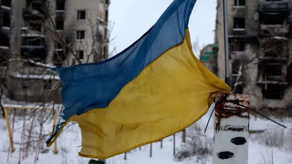 Ukraina: Rusia lëshon 100 raketa nga ajri dhe deti