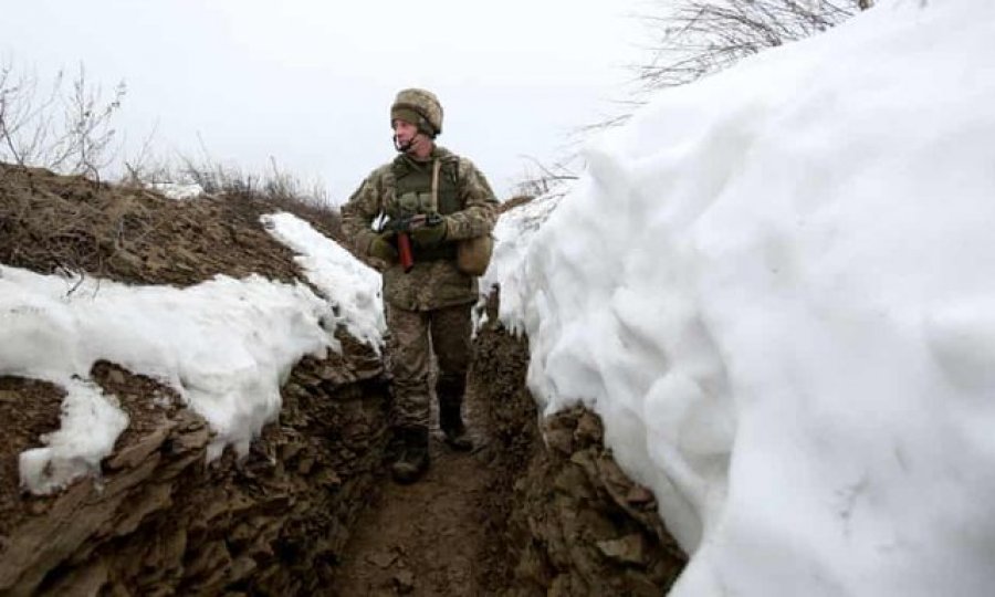 Ukraina ndryshon balancat/ Franca mban krahun lindor të NATO-s, Erdogan armatos Kievin