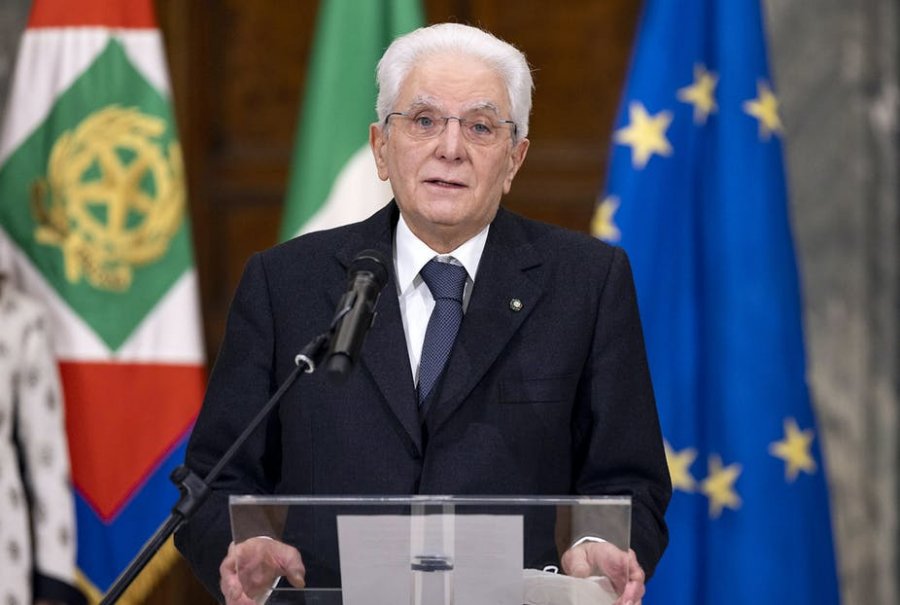 Presidenti italian Mattarella përshëndet emigrantët: Të çmuara, dashuria dhe kontributi i tyre për vendin tonë! 