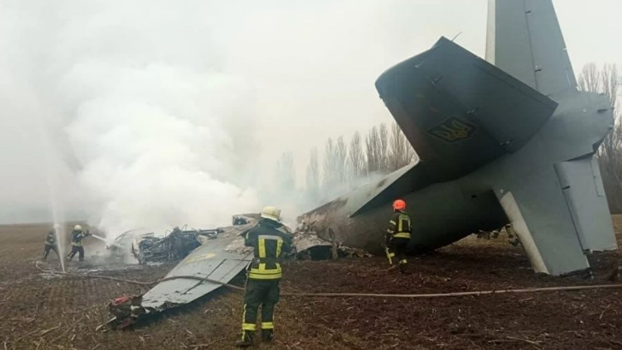 Luftime të ashpra në Kiev, rrëzohet avioni ukrainas dhe 3 helikopterë rusë