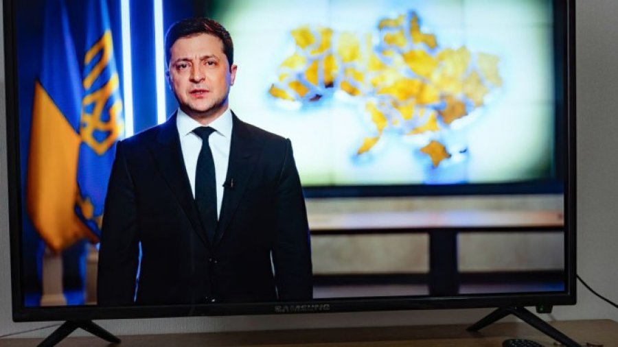 Hollivudi nderon Zelenskyn dhe Ukrainën gjatë ndarjes së çmimeve