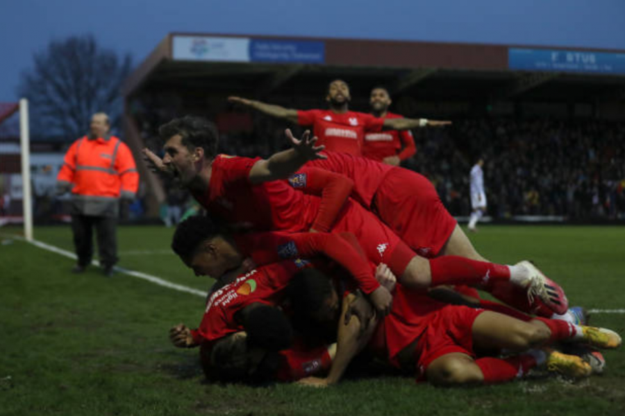 FA CUP/ Leicester kualifikohet në 1/16-tat, skuadra e kategorisë së 6-të shkruan historinë me një shqiptar në fushë