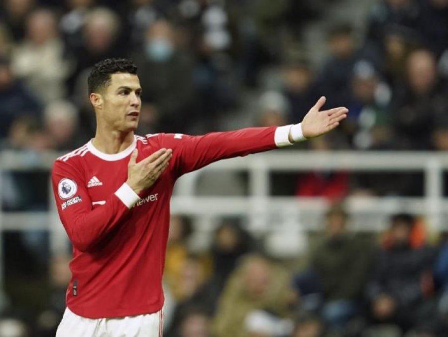 Situata e komplikuar te Manchester United, Ronaldo takim me agjentin e tij 