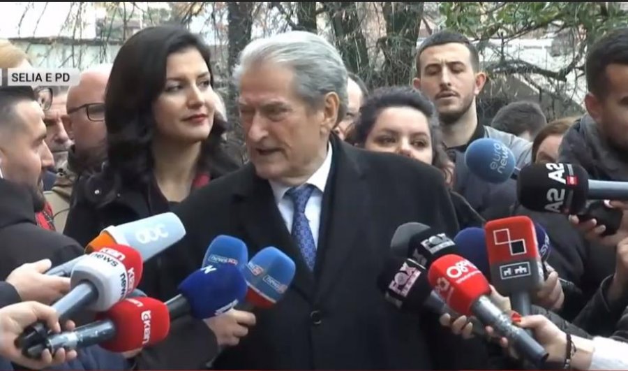 Berisha bën publik mesazhin e demokrates: Djali më thoshte, si ka mundësi që Basha na mbyti me gaz