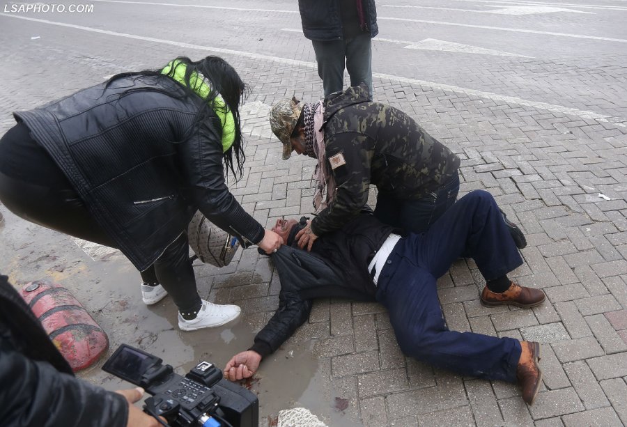 Hoxha: Të gjithë të plagosurit janë protestues, asnjë nga mercenaret e Bashës, apo policia