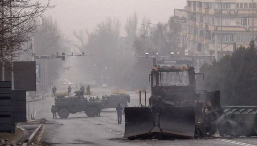 Rreth 10 mijë arrestime në Kazakistan, presidenti: Trupat e huaja do të largohen brenda 10 ditësh