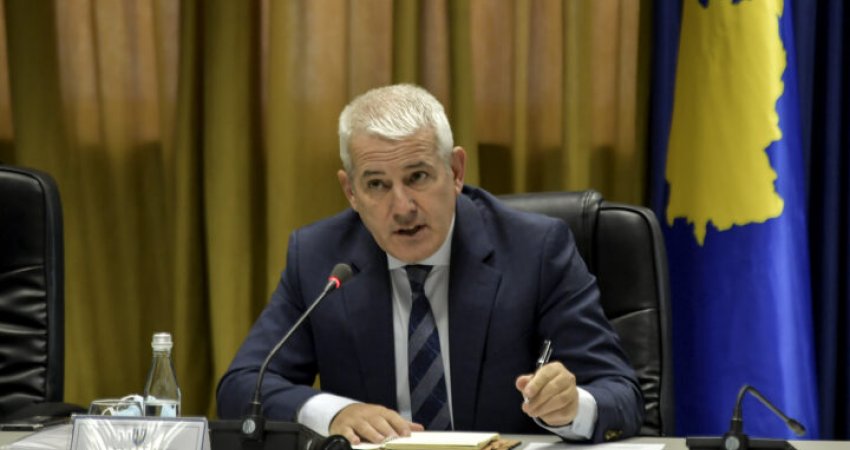 Ministri Sveçla tregon si u sulmua Policia e Kosovës katër herë në veri