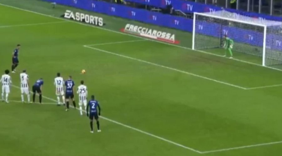 VIDEO/ Penallti për Inter, Martinez përballë Perin