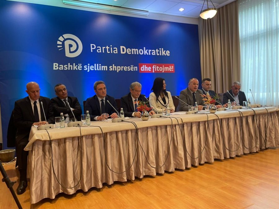 Berisha announces the coalition with LSI for mayoral elections, reveals the name of the alliance