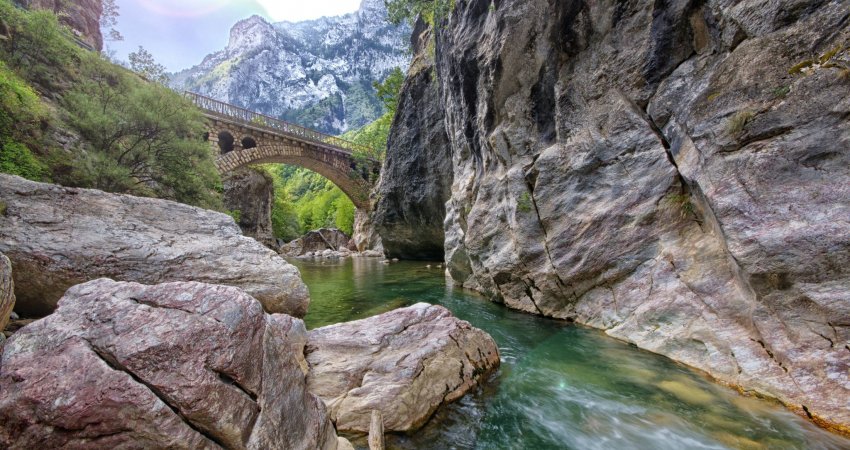 Këto janë shtatë vendet që çdo turist që vjen në Kosovë duhet t’i vizitojë